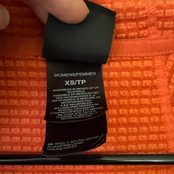 The North Face Women's Vibrant Red Ski Jacket - Picture 3 of 5